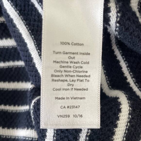 Talbots Women Top L Navy Striped Keyhole Tie Coastal Nautical Travel‎ Beachy - Picture 10 of 12